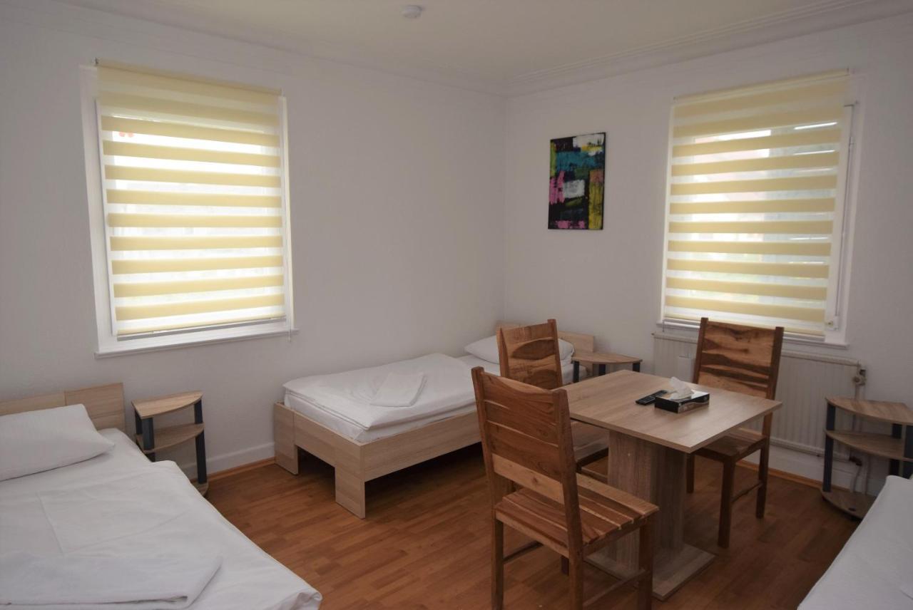 Nuertingen Zimmer Экстерьер фото