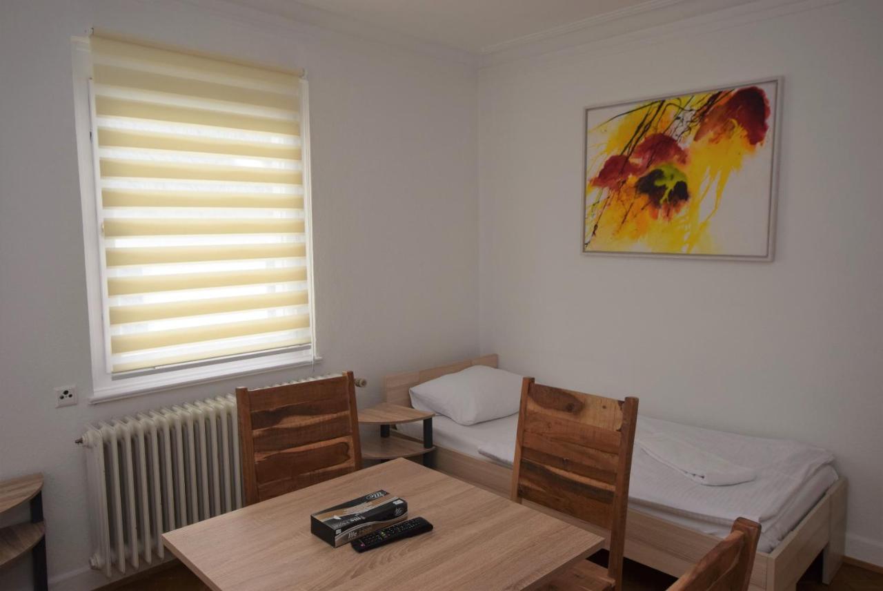 Nuertingen Zimmer Экстерьер фото