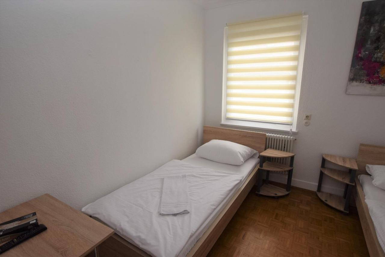 Nuertingen Zimmer Экстерьер фото